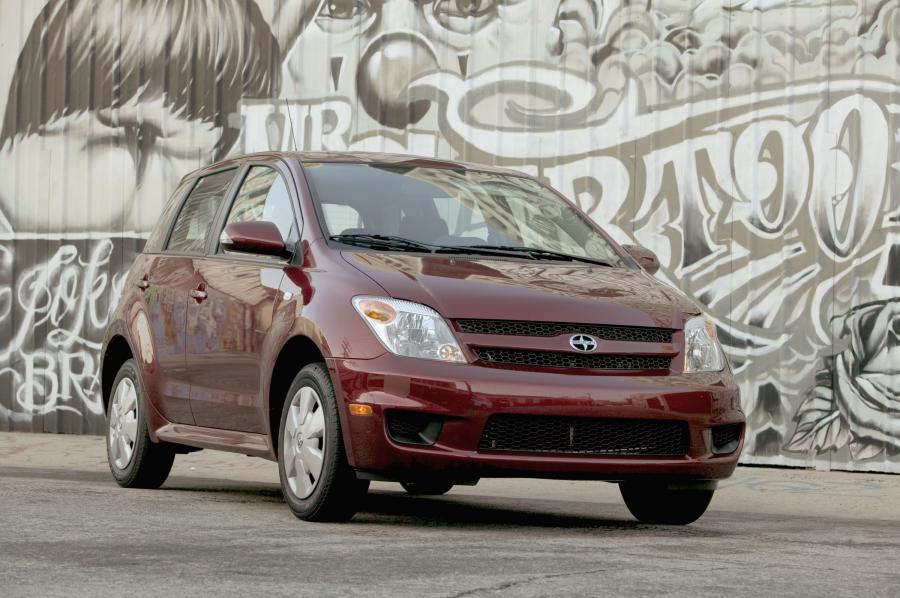  Scion xA 2006 года  (фото 18 из 21)